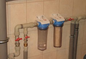 Установка проточного фильтра для воды в Донской
